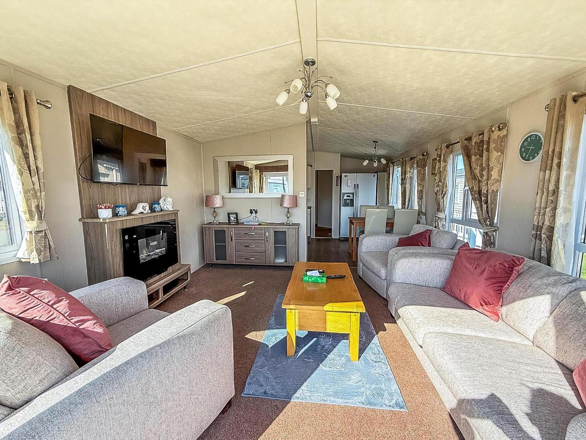 Beautiful Caravan With Decking Wifi At St Osyth Beach Holiday Park Ref 28077Dw Clacton-on-Sea Extérieur photo